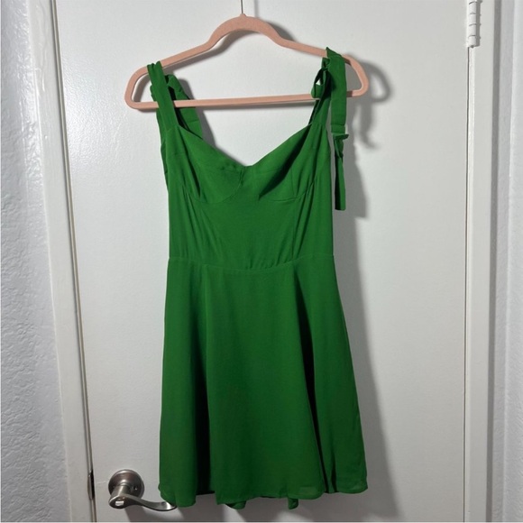 Reformation Green Mini Dress - Picture 5 of 11